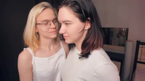 Snapshot of lacyedison chatting on May 12, 2026, 7:11 pm Violet and Isabel online show from May 12, 2026, 7:11 pm