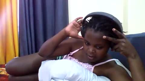 Snapshot of ladar_ chatting on February 11, 2026, 5:45 am vida online show from February 11, 2026, 5:45 am