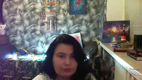 Snapshot of ladie_miranda chatting on February 14, 2025, 9:32 pm Miranda online show from February 14, 2025, 9:32 pm