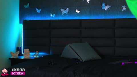 Kathie  Dicky    online show from January 7, 2025, 5:09 pm