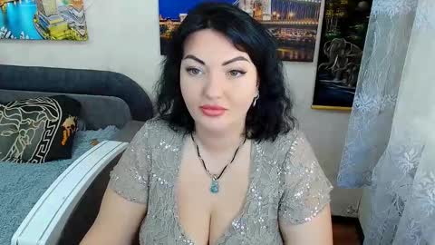 lady_boom_ online show from September 16, 2025, 9:21 am