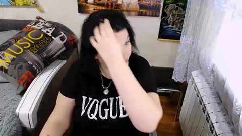 lady_boom_ online show from November 29, 2025, 1:25 pm