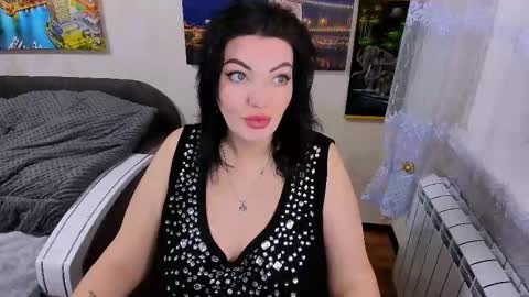 lady_boom_ online show from March 3, 2026, 7:03 am