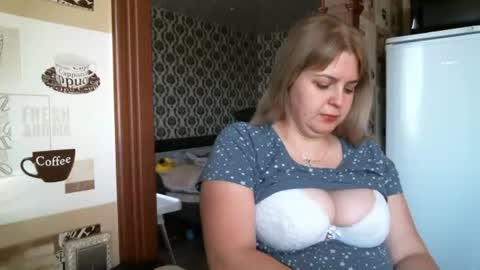 Snapshot of lady_cute_cat chatting on October 21, 2025, 2:34 am lady cute cat29 online show from October 21, 2025, 2:34 am