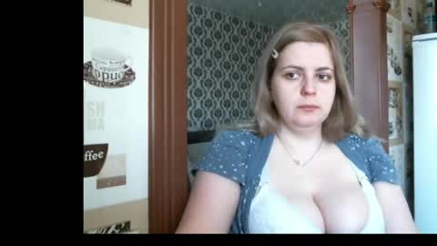 Snapshot of lady_cute_cat chatting on April 23, 2026, 2:13 am lady cute cat29 online show from April 23, 2026, 2:13 am
