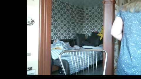 Snapshot of lady_cute_cat chatting on May 8, 2026, 2:50 am lady cute cat29 online show from May 8, 2026, 2:50 am