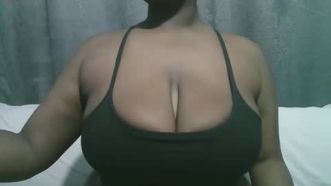 lady_dearra online show from September 21, 2025, 4:14 am