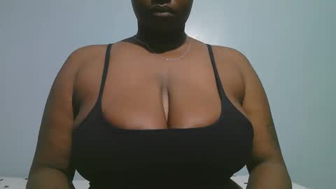 Snapshot of lady_dearra chatting on February 2, 2026, 3:05 am lady_dearra online show from February 2, 2026, 3:05 am