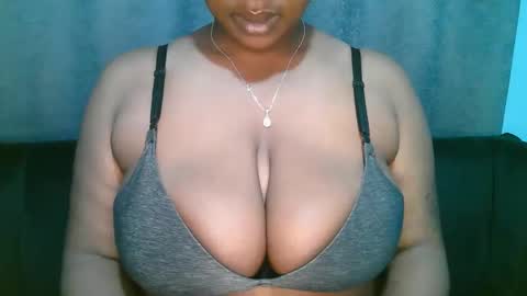 Snapshot of lady_dearra chatting on March 1, 2026, 3:08 am lady_dearra online show from March 1, 2026, 3:08 am