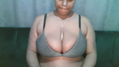 Snapshot of lady_dearra chatting on March 24, 2026, 10:53 am lady_dearra online show from March 24, 2026, 10:53 am