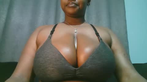 Snapshot of lady_dearra chatting on May 8, 2026, 3:12 am lady_dearra online show from May 8, 2026, 3:12 am