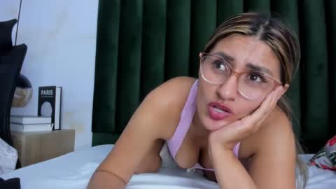 LADY  online show from January 30, 2025, 8:11 am