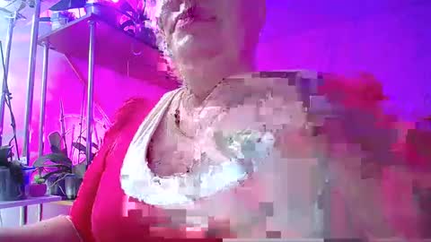 Lady Gloria online show from December 31, 2024, 1:19 pm