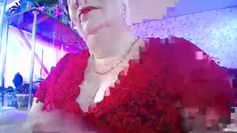Snapshot of lady_gloria chatting on May 20, 2026, 6:19 am Lady Gloria online show from May 20, 2026, 6:19 am