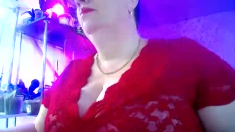 Lady Gloria online show from July 6, 2026, 5:15 am
