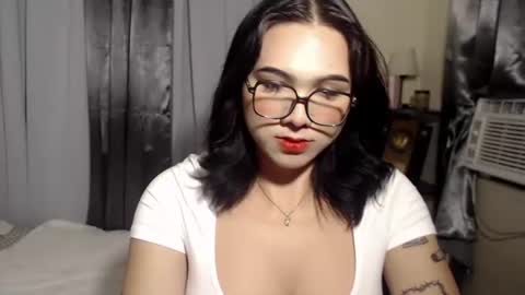 lady_kathy online show from December 4, 2025, 2:26 pm