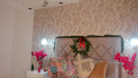 Gaby  online show from December 18, 2024, 5:21 pm