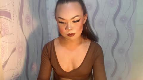 lady_shane26 online show from May 16, 2026, 12:37 pm
