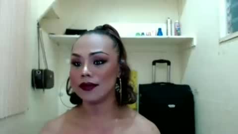 lady_shane26 online show from July 7, 2026, 1:26 pm