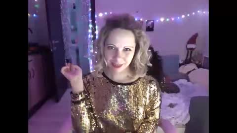 lady_smile69 online show from December 31, 2024, 9:39 pm