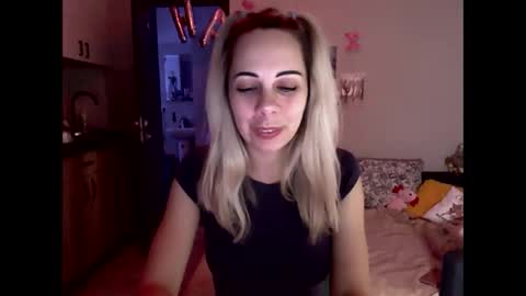lady_smile69 online show from September 30, 2025, 5:40 pm