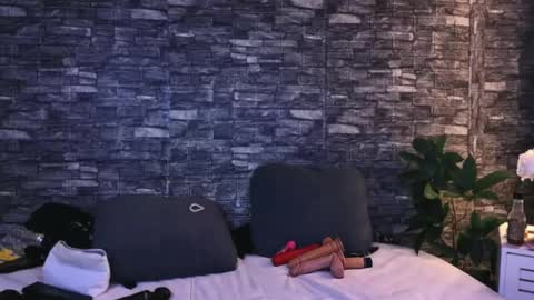 Jenny online show from May 15, 2026, 7:59 am