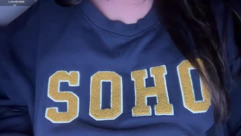 Aria online show from October 12, 2025, 2:10 am