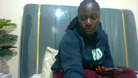 lindah32 online show from December 1, 2024, 5:02 pm