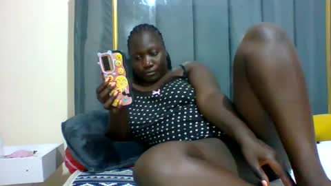 lindah32 online show from December 23, 2024, 8:36 pm