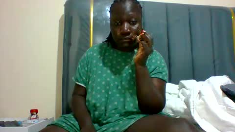 lindah32 online show from December 25, 2024, 5:15 pm