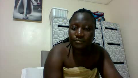 lindah32 online show from January 2, 2025, 8:13 pm