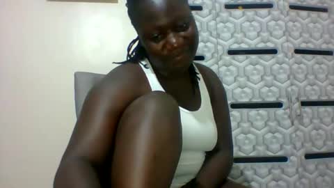 lindah32 online show from January 9, 2025, 6:26 pm