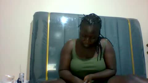 lindah32 online show from February 26, 2025, 8:44 pm
