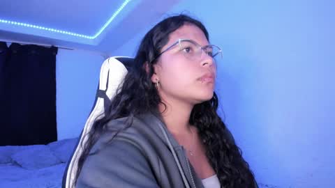  Lady  online show from February 2, 2025, 3:21 am