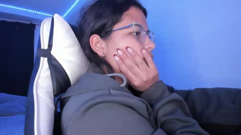  Lady  online show from February 23, 2025, 9:11 am