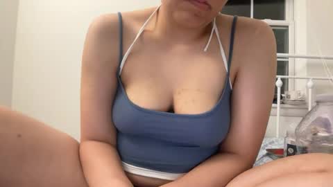 Snapshot of ladybuggg707 chatting on June 13, 2026, 5:16 am Ladybug online show from June 13, 2026, 5:16 am