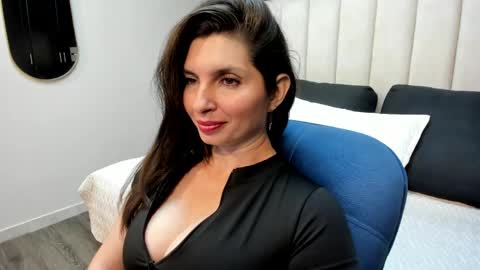  Danna................. online show from April 27, 2026, 12:08 am