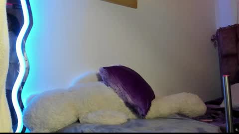 leidy daniela online show from September 20, 2025, 9:21 am