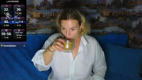 ladylucky_ online show from September 22, 2025, 2:13 am