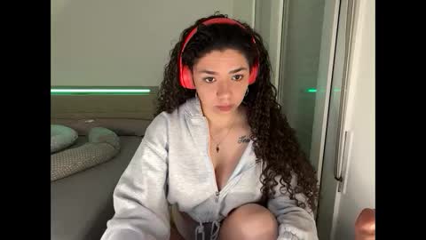 ladymelon13 online show from April 3, 2026, 5:05 am