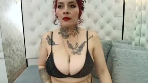 Snapshot of ladymiax chatting on July 9, 2026, 3:43 am LadyMiaX online show from July 9, 2026, 3:43 am