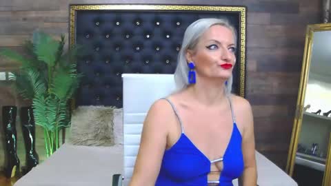 ladytouch online show from December 3, 2024, 9:33 am