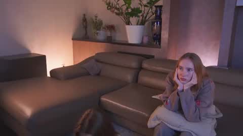 Snapshot of laelneizer chatting on June 23, 2026, 12:36 pm laelneizer online show from June 23, 2026, 12:36 pm