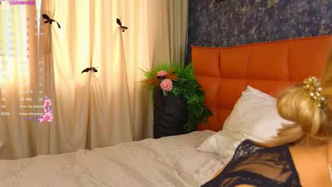 Lilia online show from September 9, 2025, 6:46 am