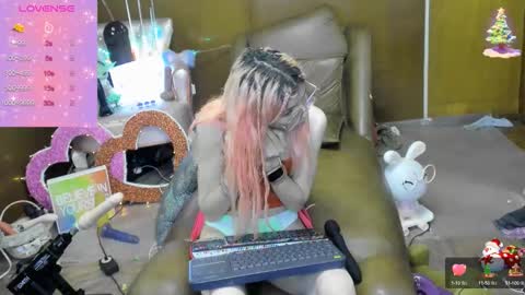 Skinnygirl online show from October 11, 2025, 1:38 am