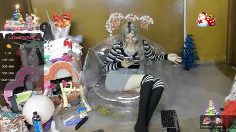 Skinnygirl online show from December 20, 2025, 6:37 pm