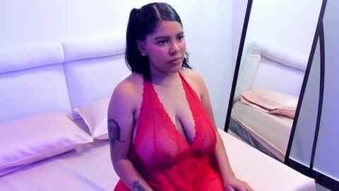 Lauren  online show from June 1, 2026, 3:19 am