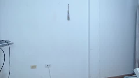 Snapshot of lahurent_weed420 chatting on October 15, 2025, 9:37 pm paola and a guest lol online show from October 15, 2025, 9:37 pm