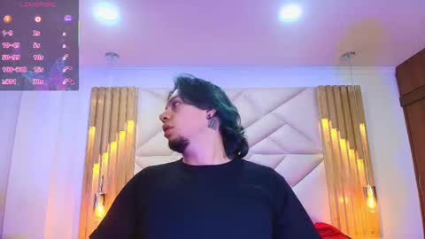 laia_and_damian online show from October 15, 2025, 7:36 pm