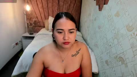 laia taylor online show from April 29, 2026, 11:36 am